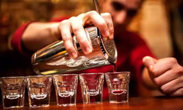 Успешный бармен ключевые навыки и характеристики современного профессионала